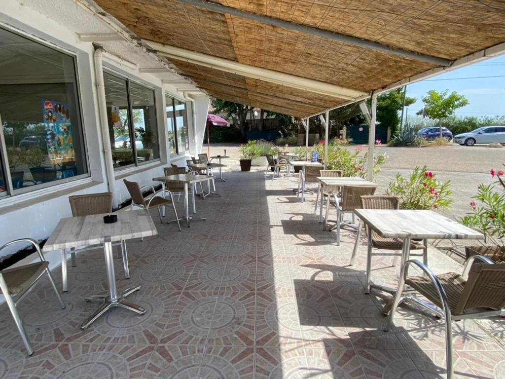 Hotel Restaurant La Ceinture Vauvert Zewnętrze zdjęcie